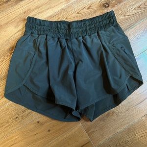 Track that high rise lined short